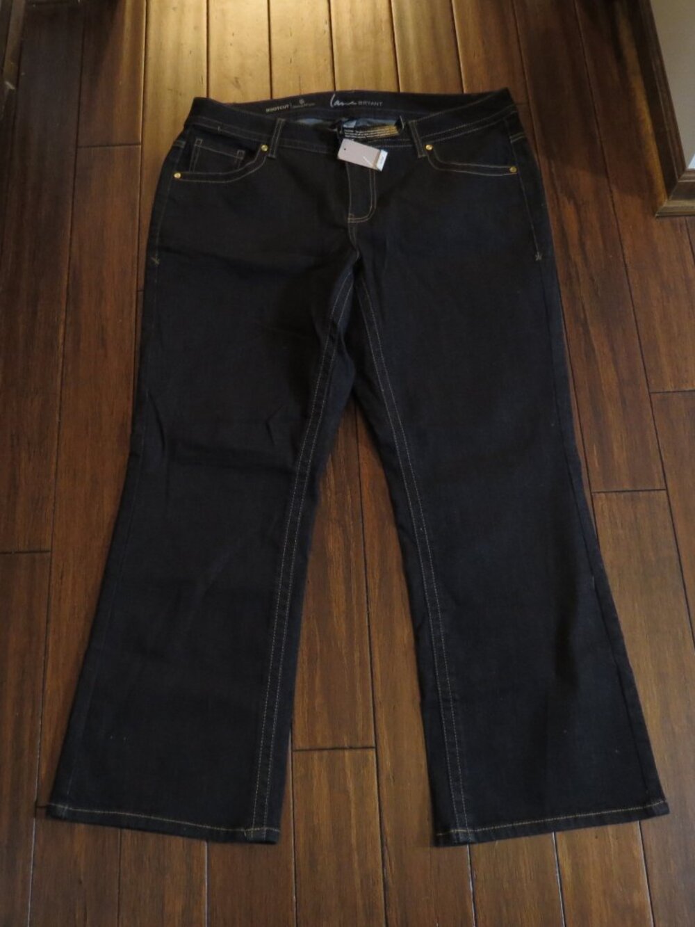 NEW WITH TAGS Lane Bryant size 18 Short Bootcut Genius Fit Jeans